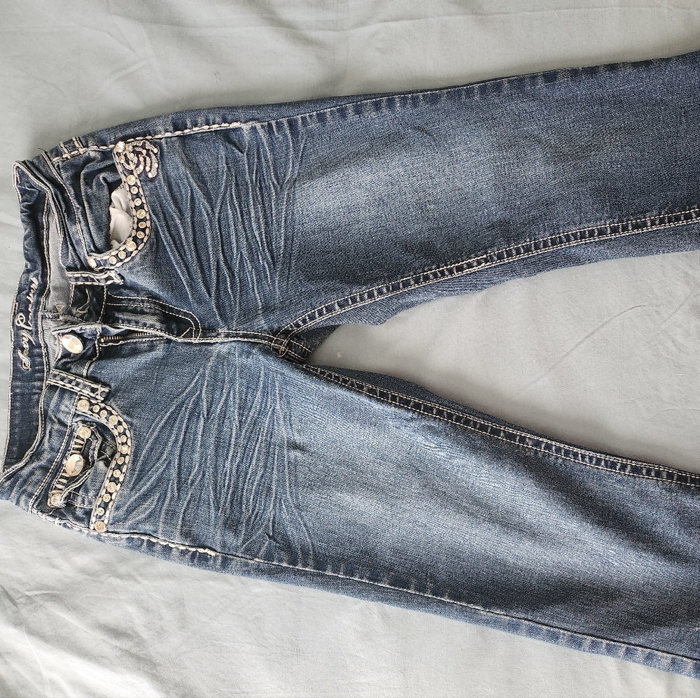 Sexy Couture denim Capri size 24